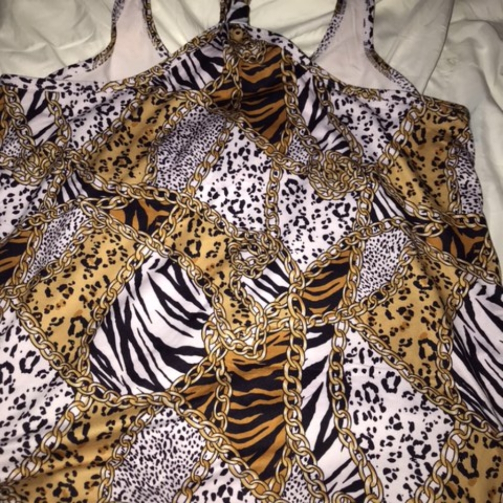 Stay Wild at Heart Women's Tank Top - Gold and Cream Delia's - Picture 4 of 5
